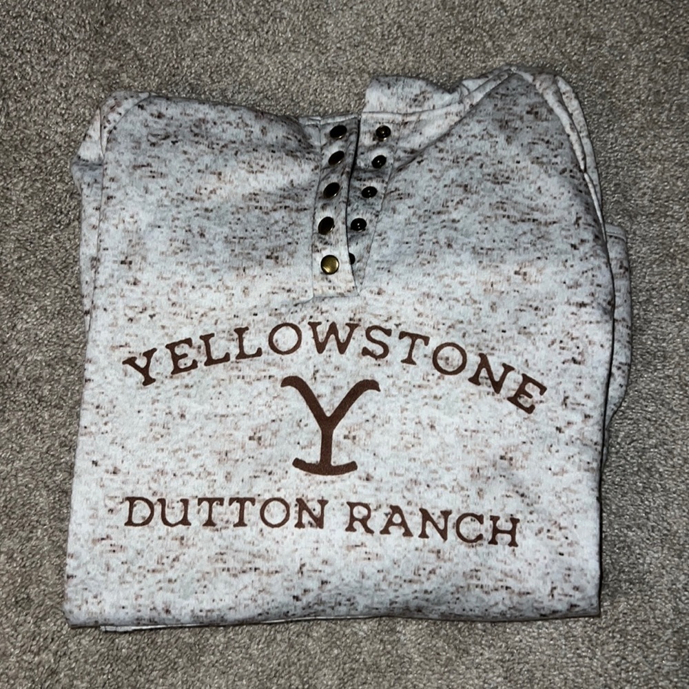 Yellowstone hoodie with button snaps
